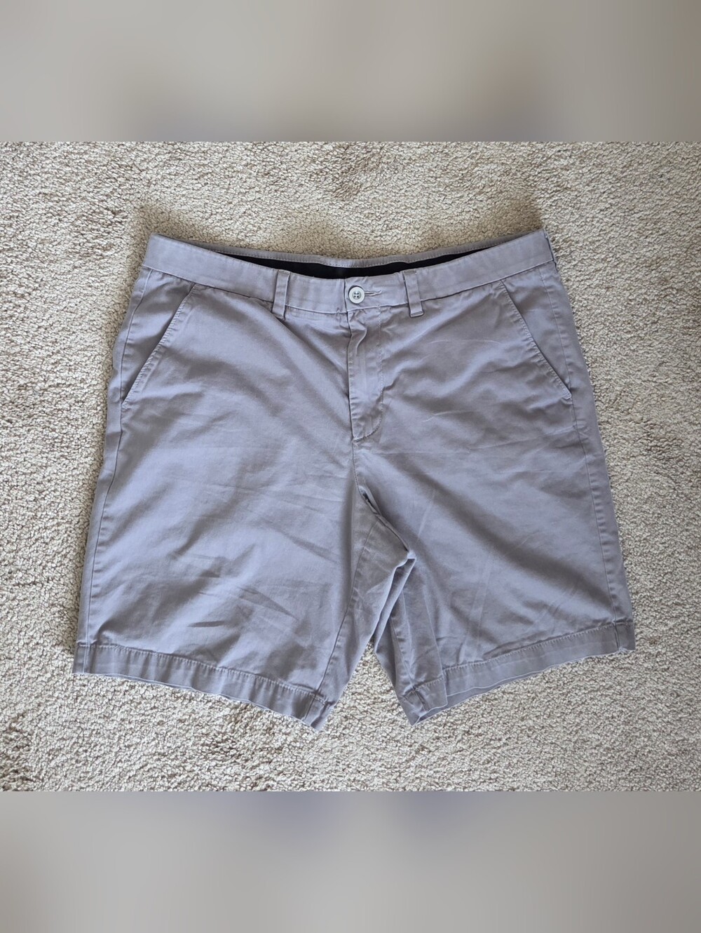 Apt. 9 Light Gray Flat Front Chino Shorts Men 36